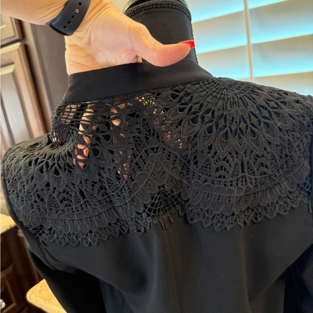 NWOT Kobi Halperin Claudia Black with Lace Back Detail Blazer– Size M - Picture 4 of 9